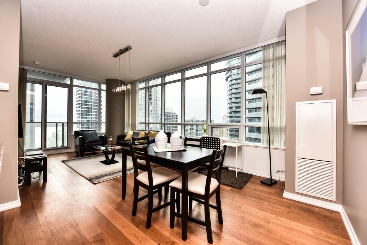 Sarkar Suites - Maple Leaf Square Toronto Exterior photo